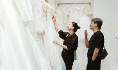 Ngô Thanh Vân thử váy cưới ở Hà Nội