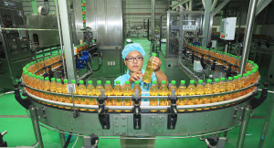 Mỗi người Việt dùng 23 lít nước giải khát/năm