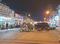 Công an kêu gọi tài xế ô tô đâm nhiều xe máy ở TP.HCM ra trình diện