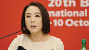 Diễn viên Kang Soo Yeon qua đời ở tuổi 56 sau 2 ngày nhập viện