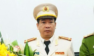 Vợ ông Phùng Anh Lê bị cáo buộc đọc cho nhân chứng viết thư xin lỗi chồng mình