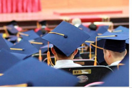 Ngoài cầu lông, nhiều tiến sĩ còn nghiên cứu phát triển cờ vua, yoga, bóng rổ