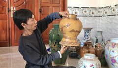 Ảnh: 'Bảo tàng mini' chứa đựng hơn 18.000 cổ vật giữa lòng phố núi