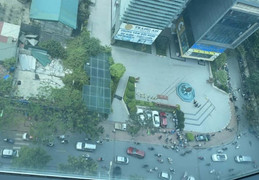 Hà Nội: Tìm danh tính người đàn ông rơi từ tầng cao chung cư xuống đất