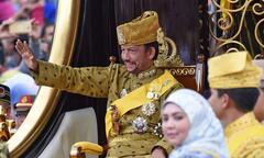 Cuộc sống xa hoa của Quốc vương Brunei