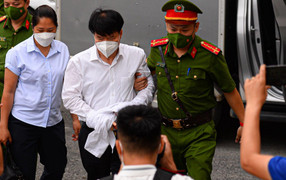 Vụ thuốc giả VN Pharma: Luật sư đề nghị triệu tập cựu Thứ trưởng Cao Minh Quang