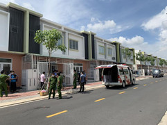 Công an Bình Dương thông tin vụ 2 người chết bất thường trong 2 căn nhà gần nhau