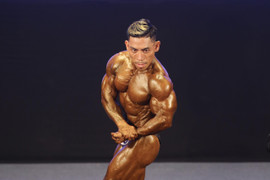 Ngắm cơ bắp cực đẹp của Phạm Văn Mách, U50 vẫn vô địch SEA Games 