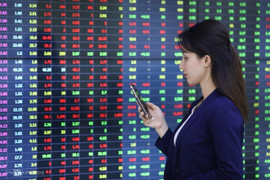 Uỷ ban Chứng khoán họp gì giữa lúc thị trường lao dốc?