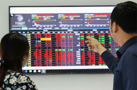 Chứng khoán ngày mai sẽ thế nào sau phiên 'bão lửa'?