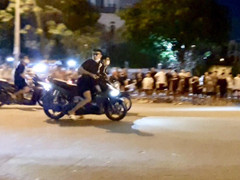 Bắt nhóm thanh thiếu niên chặn đường, đua xe ở TP.HCM