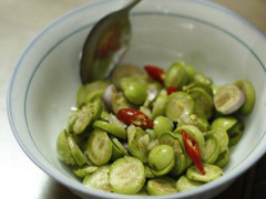 Những ai không nên ăn cà muối xổi?