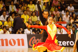 Phan Hiển cảm ơn người tình cũ của vợ yêu