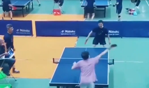 Vận động viện 'ăn hại' khiến trọng tài lãnh đủ