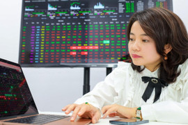 Thứ trưởng Tài chính: Sẵn sàng phương án nhân sự cho UBCK trong mọi tình huống