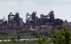 Chỉ huy Ukraine cố thủ bên trong Azovstal, quyết không đầu hàng