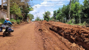 Nhà thầu được tạm ứng hơn 200 tỷ đồng tại dự án nghìn tỷ khi chưa có mặt bằng