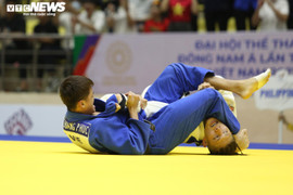 Không kịp ra đòn chốt hạ, võ sĩ Việt Nam hụt HCV đầy tiếc nuối