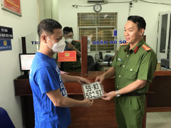 Người dân TP.HCM ngày đầu tiên được đăng ký xe máy tại công an 58 xã, thị trấn