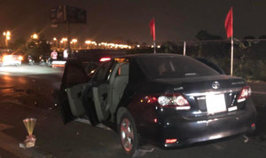 Xe 4 chỗ nát bươm sau va chạm với xe bồn, 1 người chết