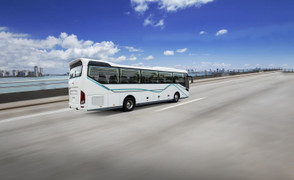 Thaco Auto hợp tác chiến lược với Daimler Bus, ra mắt xe bus cao cấp