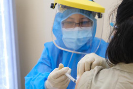 Bộ Y tế: Đủ vaccine COVID-19 tiêm mũi 3 và 4 nhưng một số địa phương không nhận