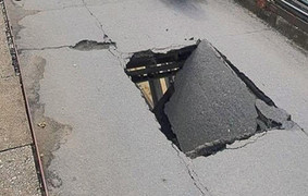 Xác định nguyên nhân gây lỗ thủng lớn trên cầu Long Biên, Hà Nội