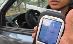 Hàng trăm thiết bị đo nồng độ cồn của CSGT nguy cơ... lệch chuẩn