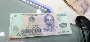 Tiền giả liên tục xuất hiện ở các trung tâm thương mại