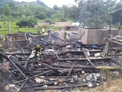 Hà Giang: Cháu phóng hỏa đốt nhà chú ruột rồi tự vẫn