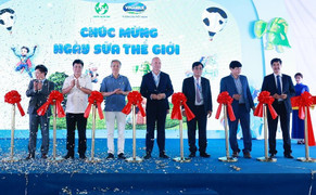 Sân chơi của Vinamilk nhân ngày 1/6 thu hút hàng ngàn trẻ em tham gia