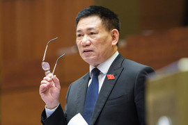 Trực tiếp: Quốc hội chất vấn Bộ trưởng Hồ Đức Phớc