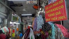 Video: Tiểu thương ở TP.HCM phản đối giá thuê sạp tăng gấp 2 lần