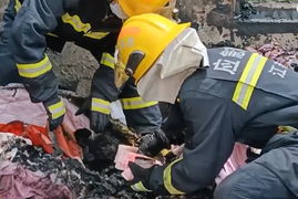 Thắp hương cầu cho con thi đỗ đại học, bố làm cháy nhà 