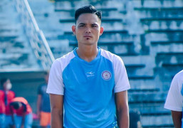 Treo giò 2 năm hậu vệ hành hung trọng tài ở giải hạng Nhì Quốc gia