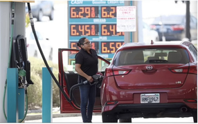 Giá xăng trung bình ở Mỹ cao kỷ lục