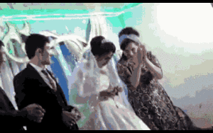 Cô dâu bị chú rể đánh ngay trong đám cưới chỉ vì thắng trò chơi