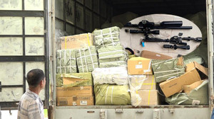 Hải Dương: Bắt giữ vụ vận chuyển linh kiện súng săn trị giá gần 2 tỷ đồng