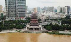 Lũ trên hơn 50 con sông ở Trung Quốc vượt mức báo động vì mưa lớn