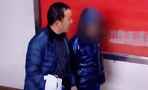 12 năm nghi con trai là 'tạp chủng', ông bố nhận cái kết đắng sau khi xét nghiệm