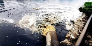 Cơ sở tái chế giấy ở Bắc Ninh đặt đường ống ngầm xả nước thải ra môi trường