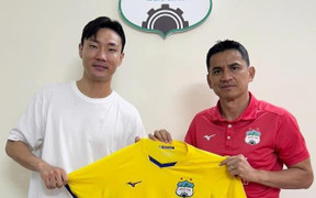 Tân binh Hàn Quốc của HAGL lộ diện