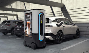 Cận cảnh trạm sạc di động có cảm biến an toàn dành cho xe điện