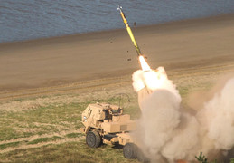 Mỹ cân nhắc tăng gấp đôi hệ thống pháo phản lực cho Ukraine