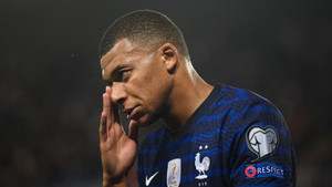 Kylian Mbappe xác nhận từng định chia tay đội tuyển Pháp