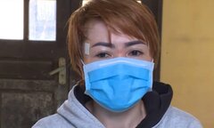 Nữ chủ quán bánh xèo tra tấn nhân viên như thời trung cổ lĩnh 30 tháng tù giam