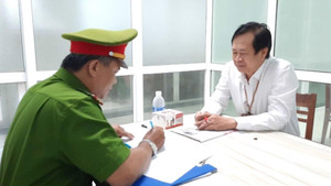 Video: Bắt giám đốc CDC Đà Nẵng vì hành vi tham ô tài sản