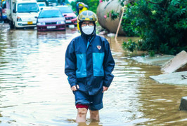 Thời tiết ngày 23/6: Mưa dông quay lại, đường phố Hà Nội có thể ngập sâu nửa mét