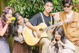 Bộ ảnh kỷ yếu 'cực chất' mang phong cách hoài cổ của học sinh Gia Lai