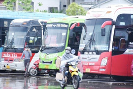 Xăng dầu liên tục lập đỉnh, doanh nghiệp vận tải tăng giá cước